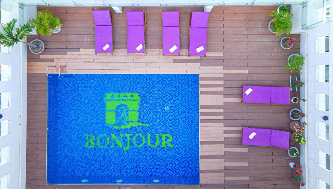 Bonjour Nha Trang Hotel Exterior foto